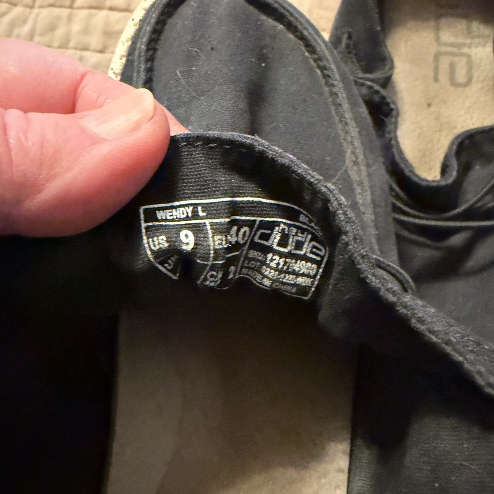 Hey Dude Women’s shoes - Picture 2 of 3